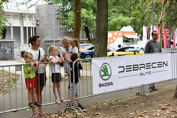 Vezetéstechnikai Napok a Debrecen Autóval